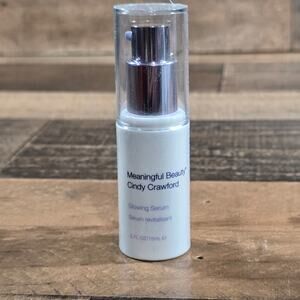 Meaningful Beauty Cindy Crawford Glowing Serum .5 oz / 15 ml